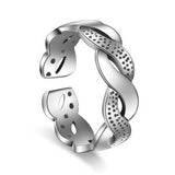 Intertwined water ripples ring